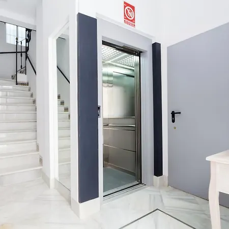 Hostly Acetres 1B-2B Center-Fibre-Conmunal Terrace-Parking Optional Seville Exterior photo