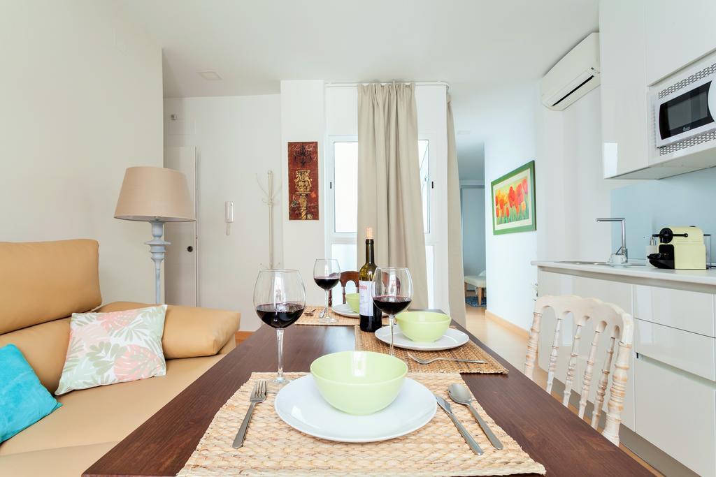 Apartament Hostly Acetres 1b-2b Center-fibre-conmunal Terrace-parking Optional *