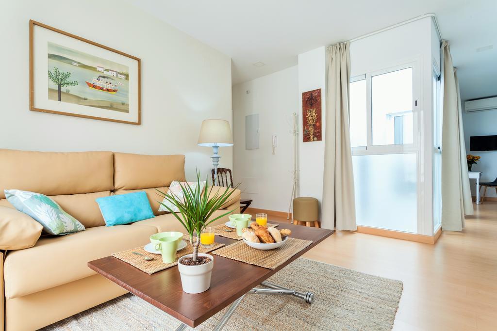 Hostly Acetres 1b-2b Center-fibre-conmunal Terrace-parking Optional Sevilha
